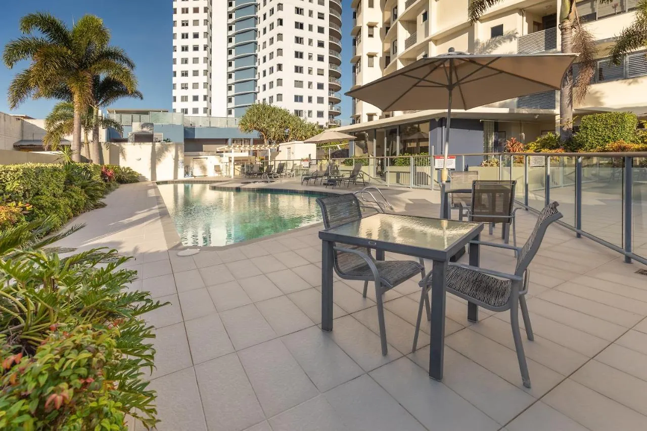 The Waterford Prestige Apartments 칼론드라 4*,