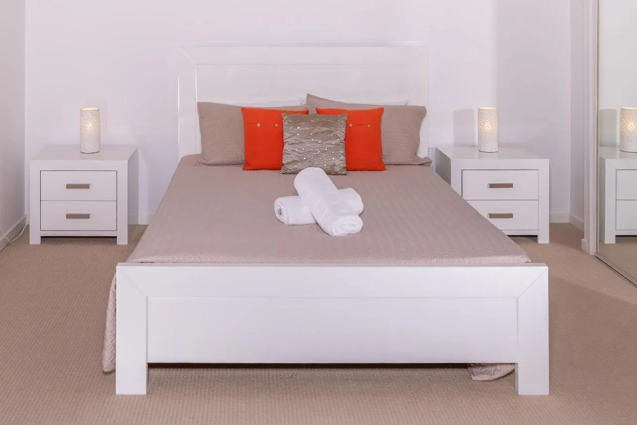 **** 아파트호텔 The Waterford Prestige Apartments 칼론드라 오스트레일리아